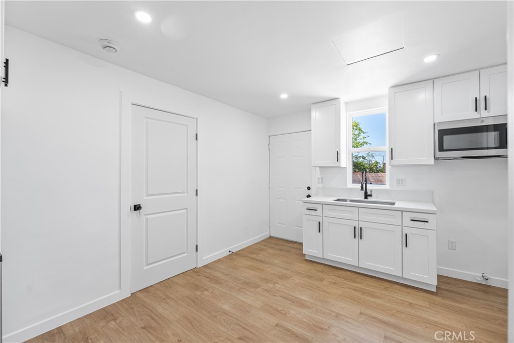 45040 Redwood Avenue Property Photo 29