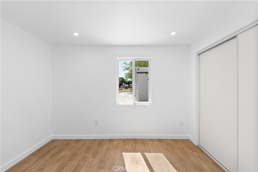 45040 Redwood Avenue Property Photo 34