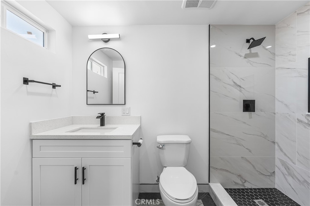 45040 Redwood Avenue Property Photo 37
