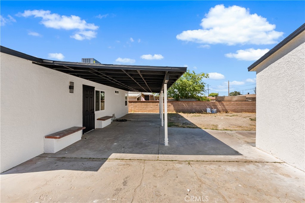 45040 Redwood Avenue Property Photo 39