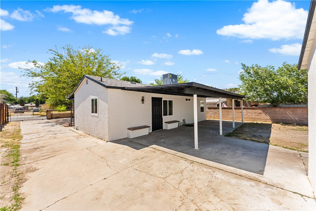 45040 Redwood Avenue Property Photo 40
