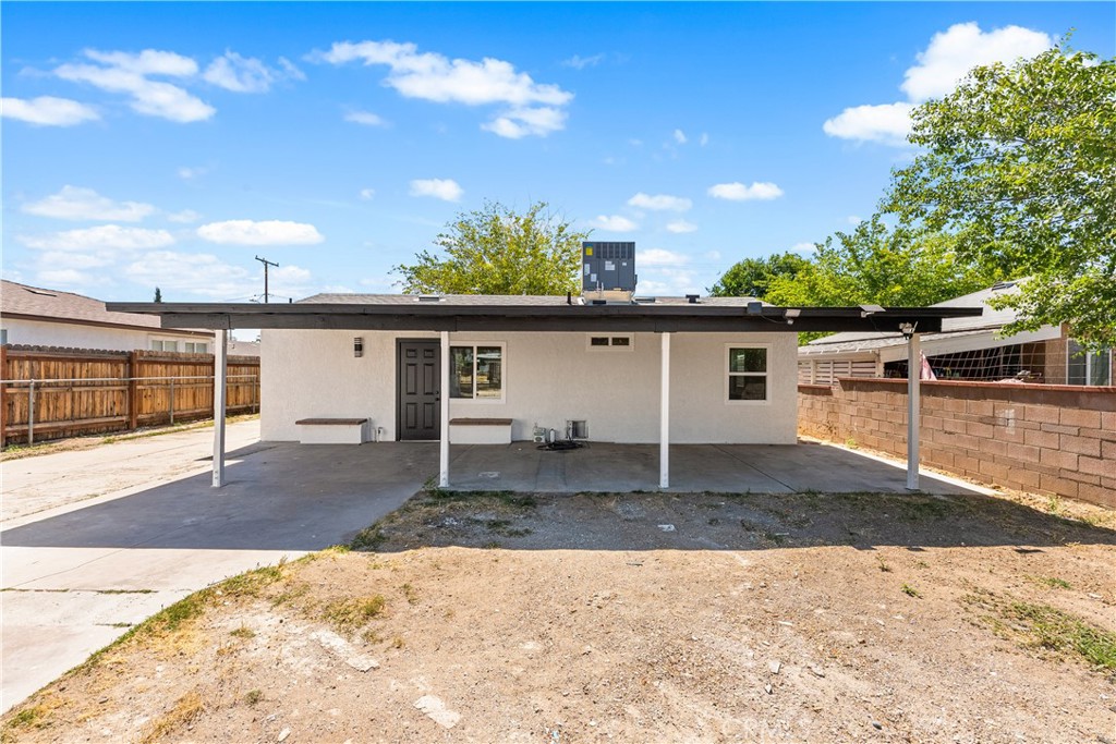 45040 Redwood Avenue Property Photo 41