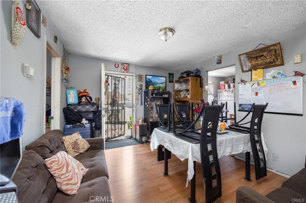 2215 Parkside Avenue Property Photo 12