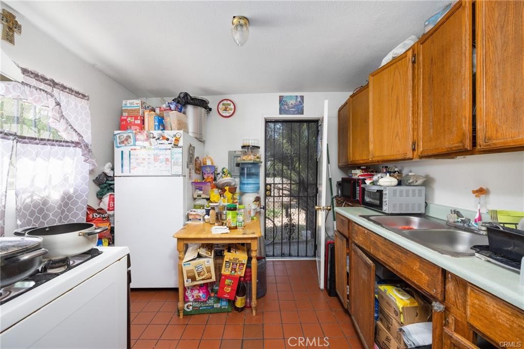 2215 Parkside Avenue Property Photo 13