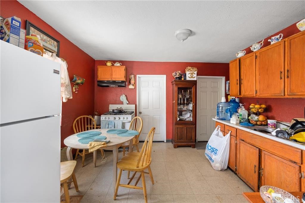 2215 Parkside Avenue Property Photo 17