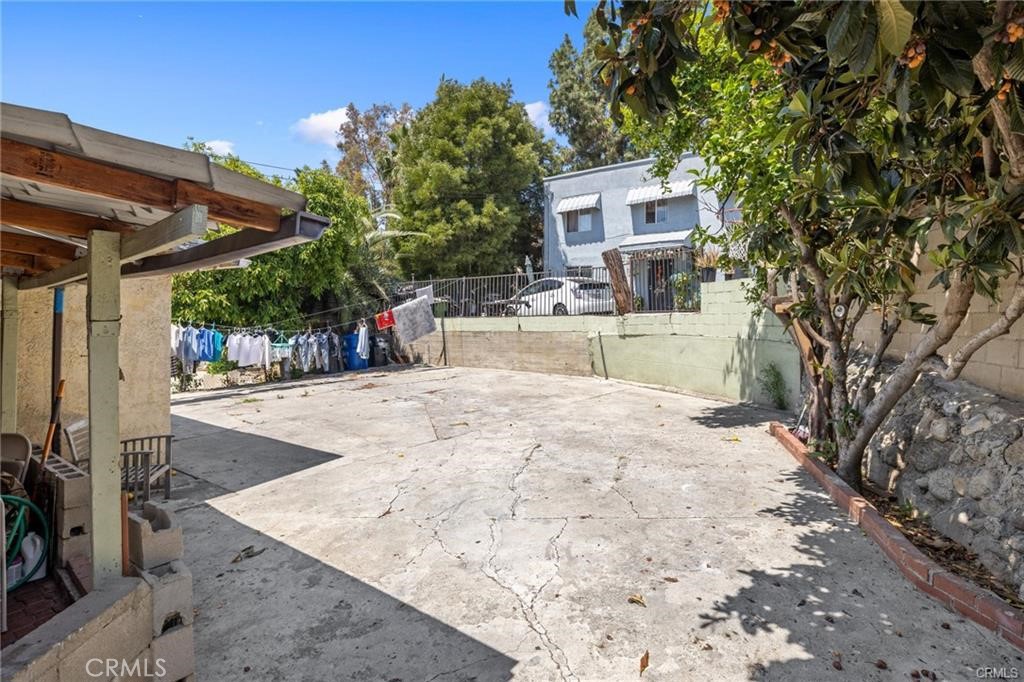 2215 Parkside Avenue Property Photo 19