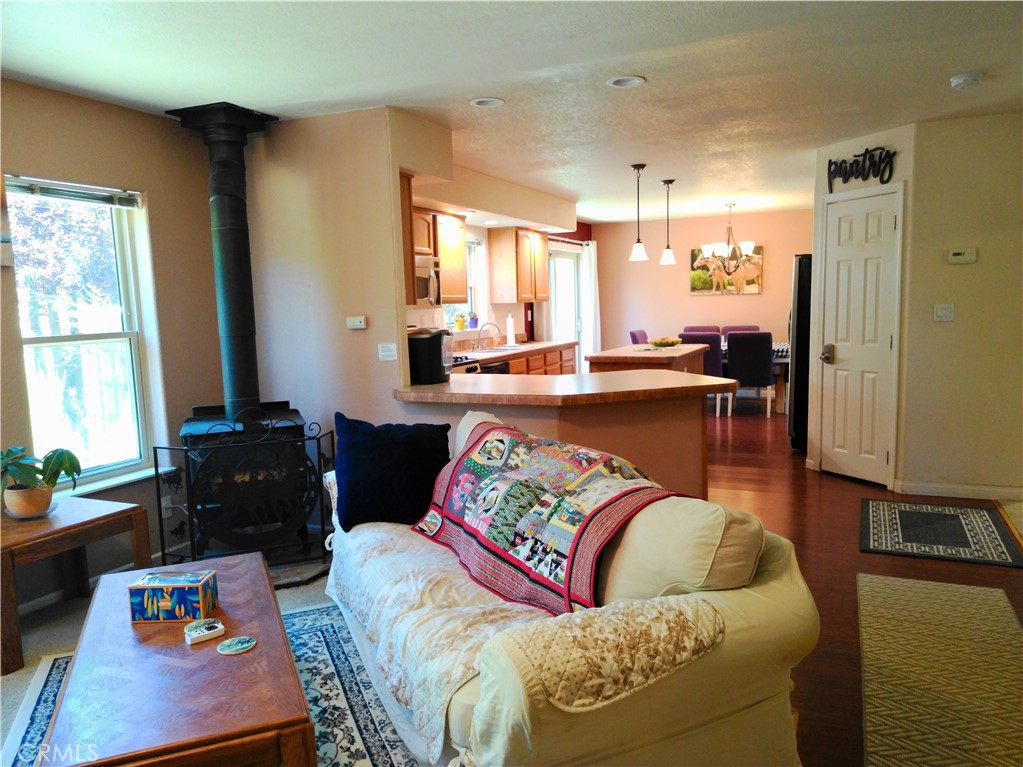 2721 Everest Property Photo 12