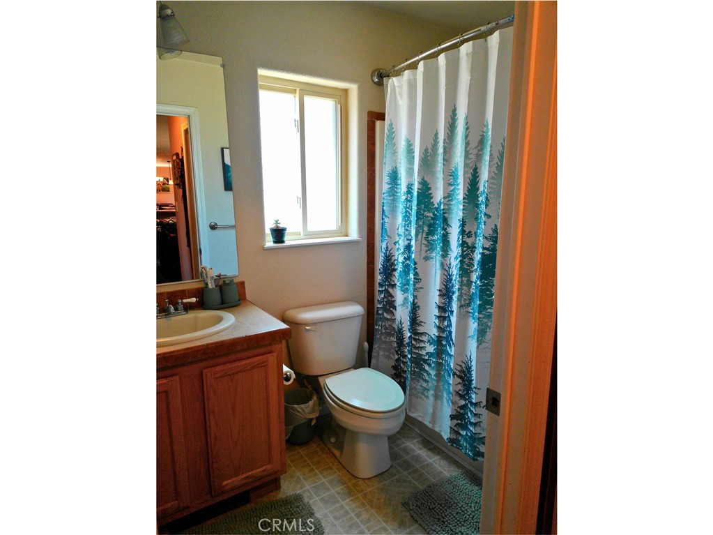 2721 Everest Property Photo 16