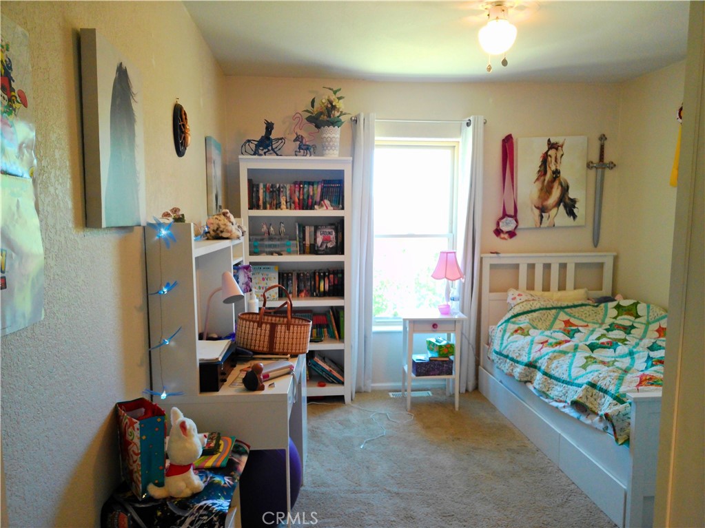 2721 Everest Property Photo 17