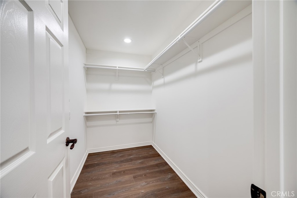 7126 Atheling Way Property Photo 14