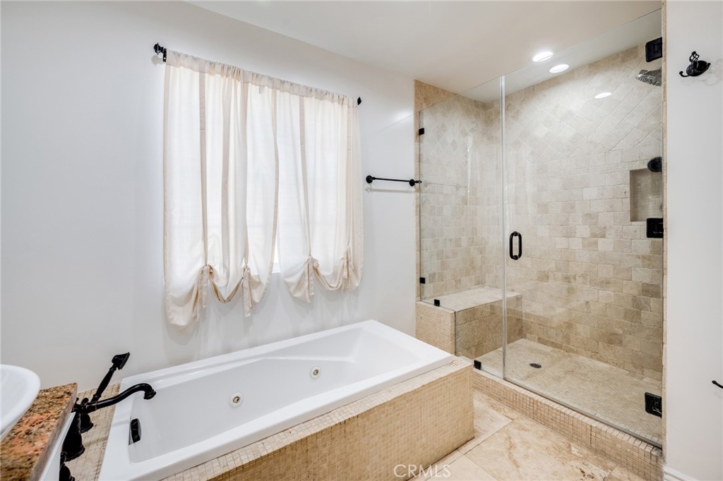 7126 Atheling Way Property Photo 16