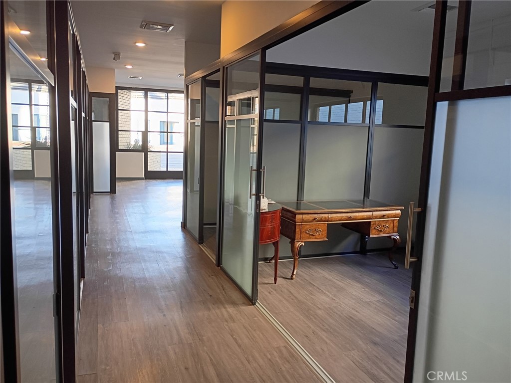 8624 Wilshire Property Photo 6