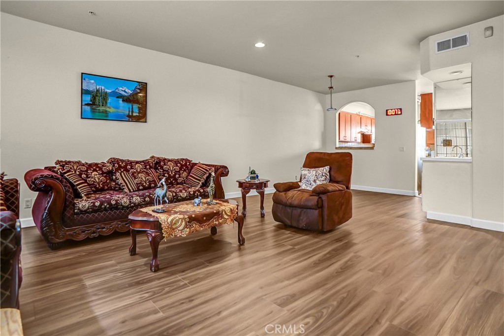 18347 Saticoy 7 Property Photo 8