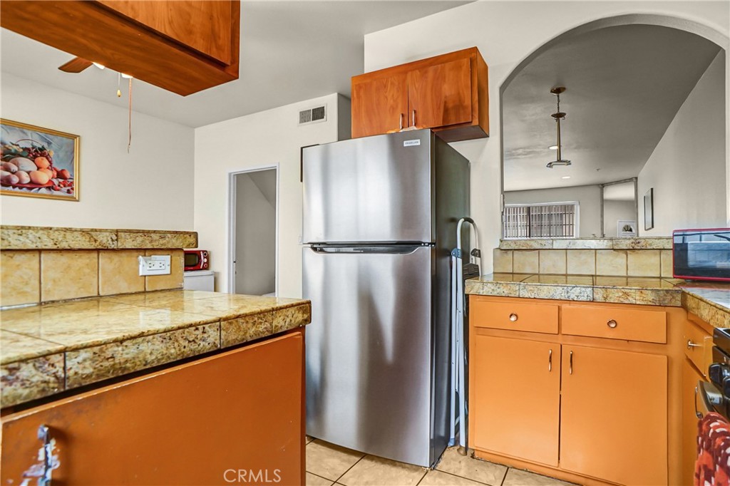 18347 Saticoy 7 Property Photo 10