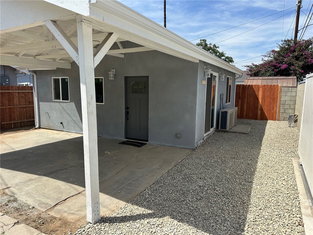 619 S Brand Boulevard A Property Photo 3