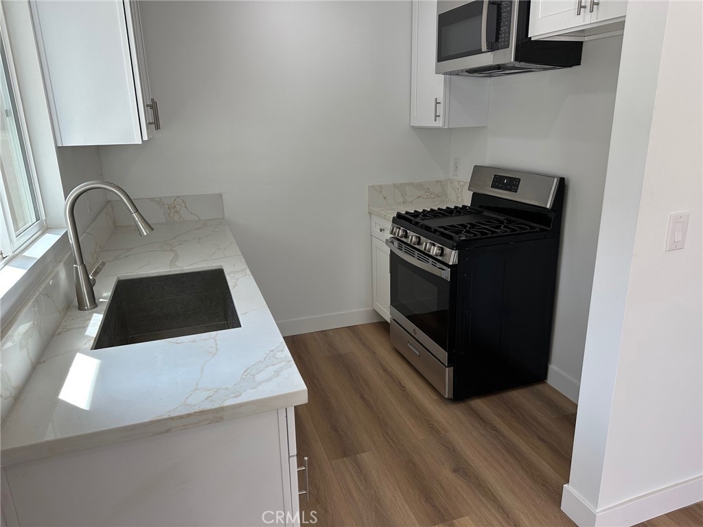 619 S Brand Boulevard A Property Photo 8