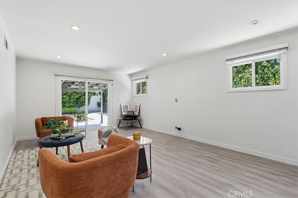 7058 Fullbright Property Photo 20