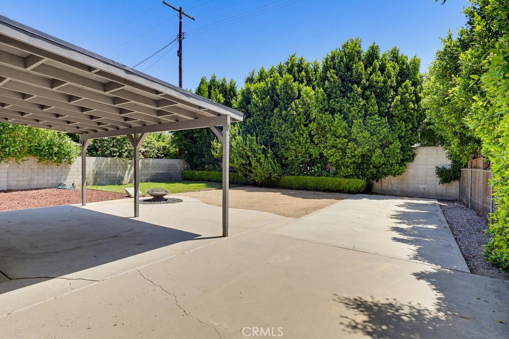 7058 Fullbright Property Photo 41
