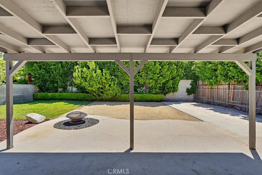 7058 Fullbright Property Photo 42