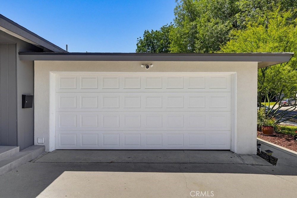 7058 Fullbright Property Photo 59