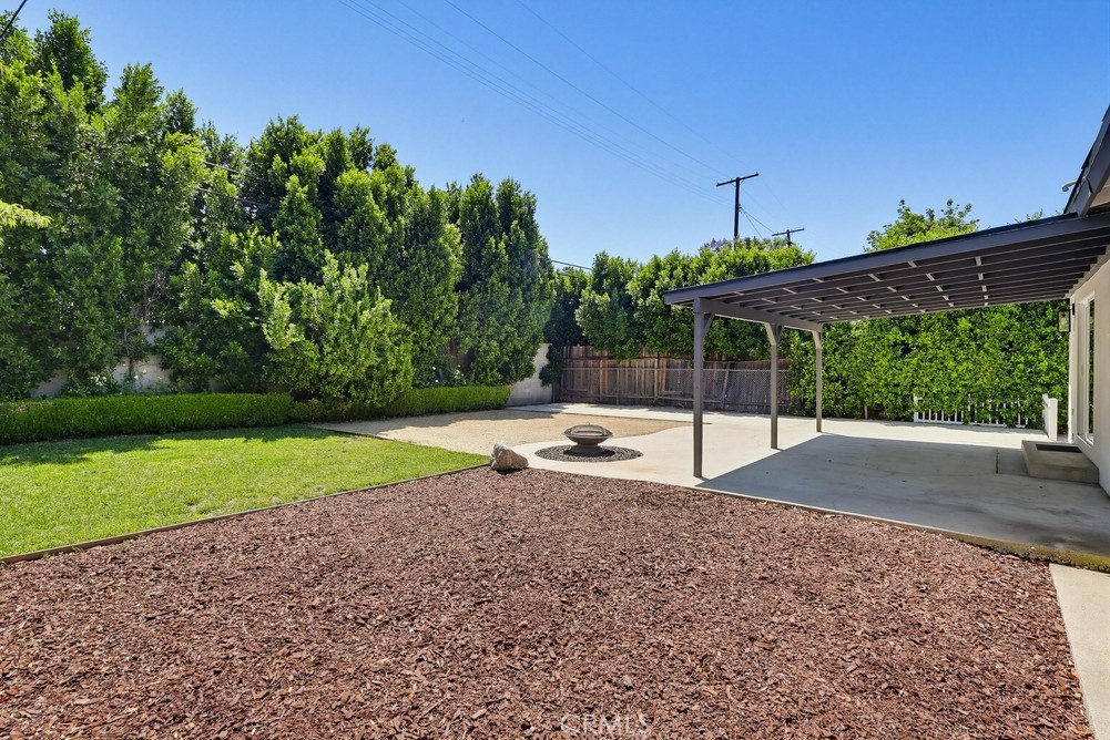 7058 Fullbright Property Photo 63