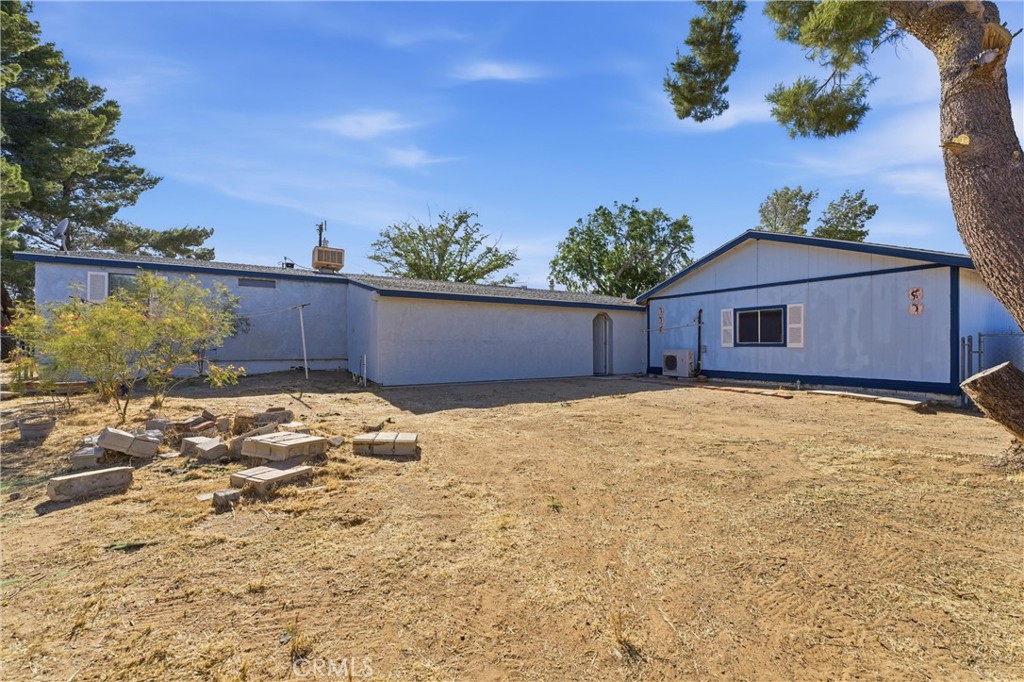 43300 43rd W Property Photo 5