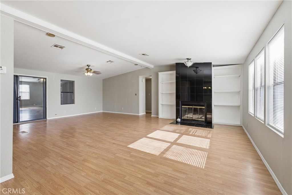 43300 43rd W Property Photo 11