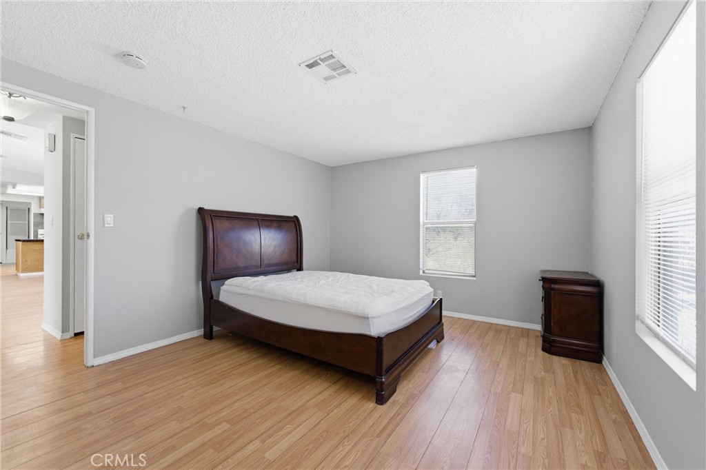 43300 43rd W Property Photo 14