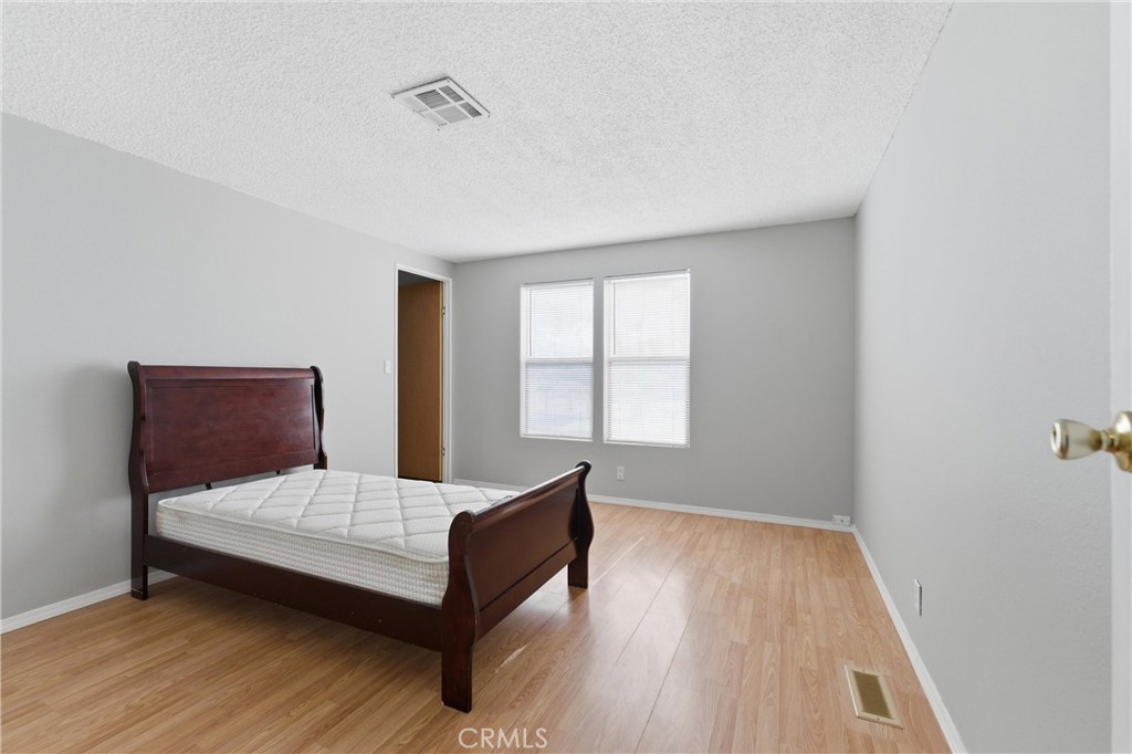 43300 43rd W Property Photo 16