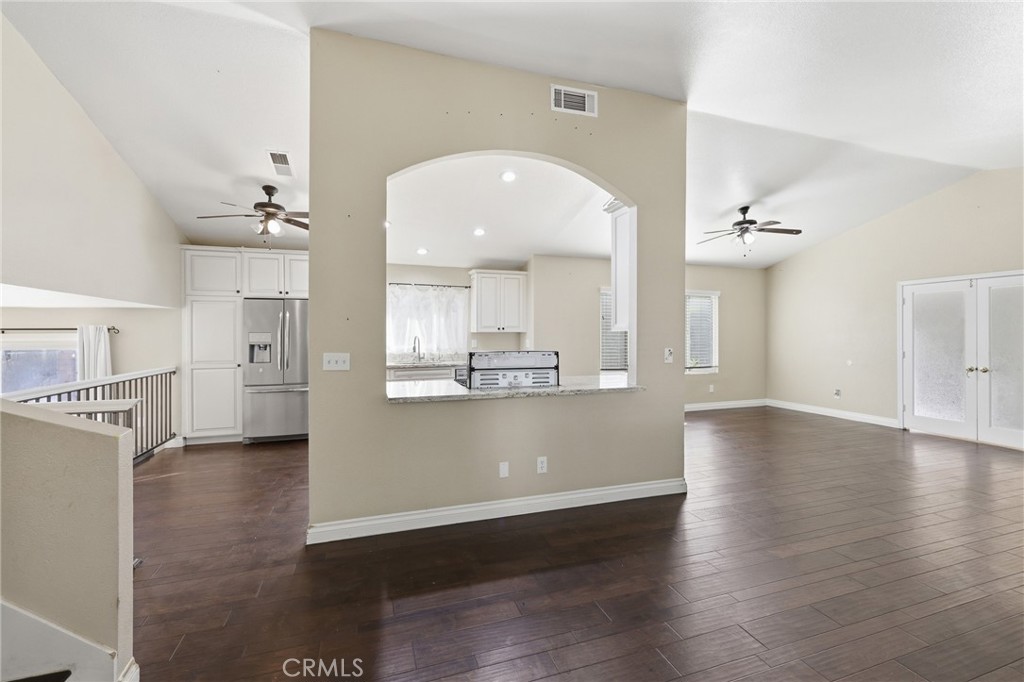 39331 Thames Court Property Photo 26