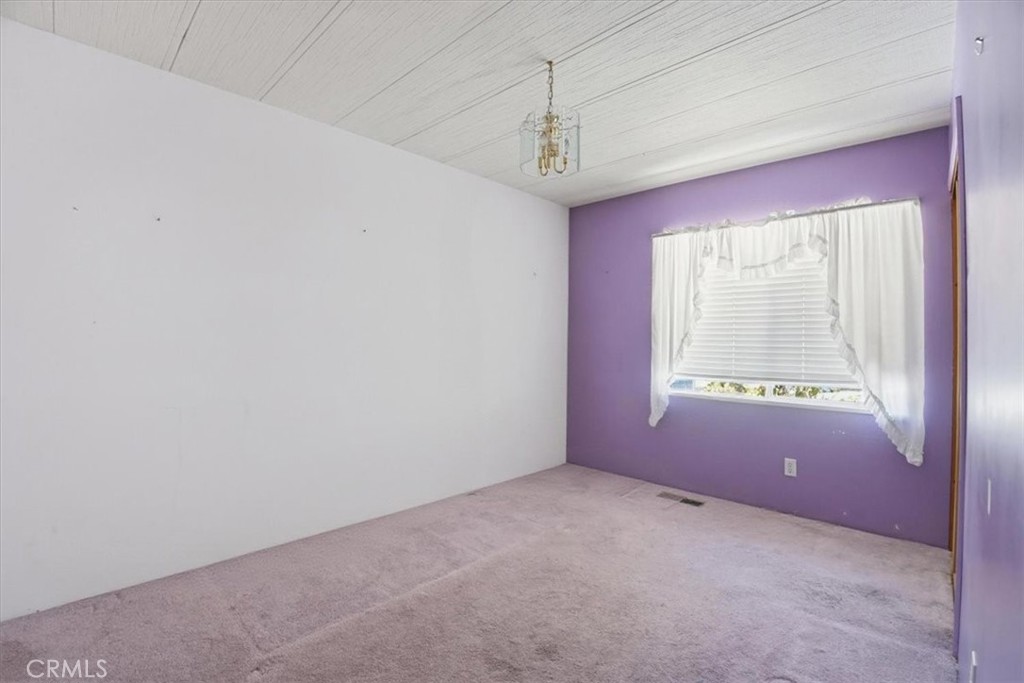 909 Louise Way Property Photo 22