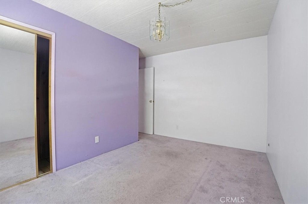 909 Louise Way Property Photo 23