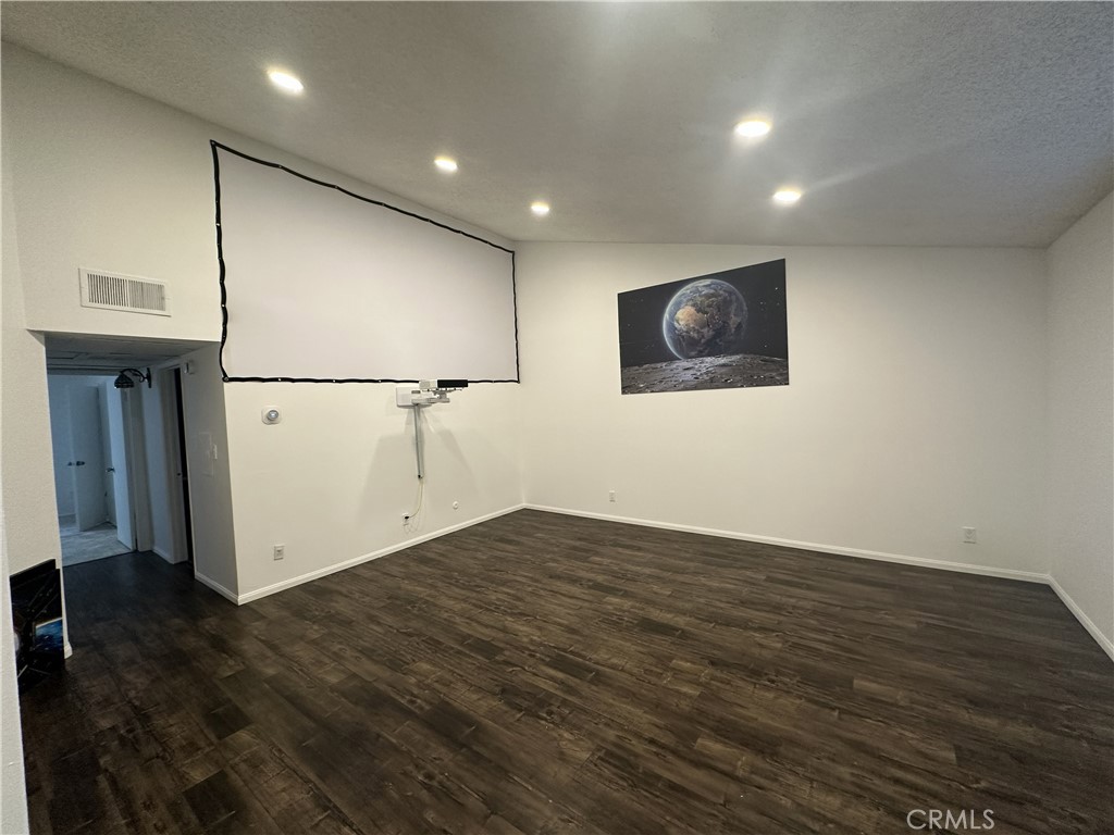 5500 Lindley 222 Property Photo 1