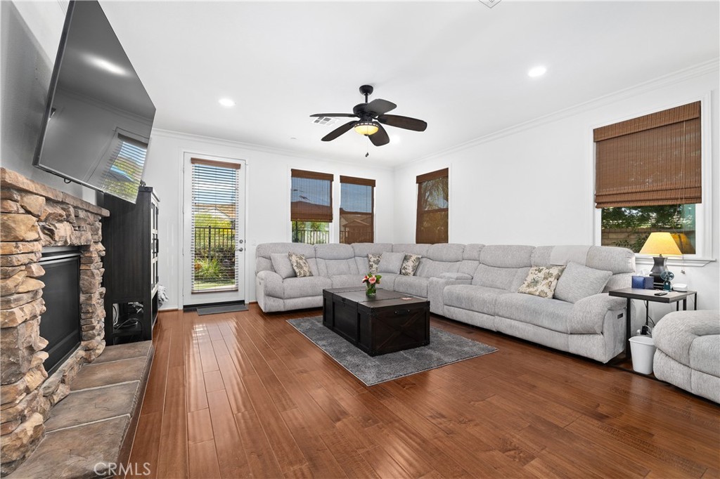 24521 Rosette Property Photo 15