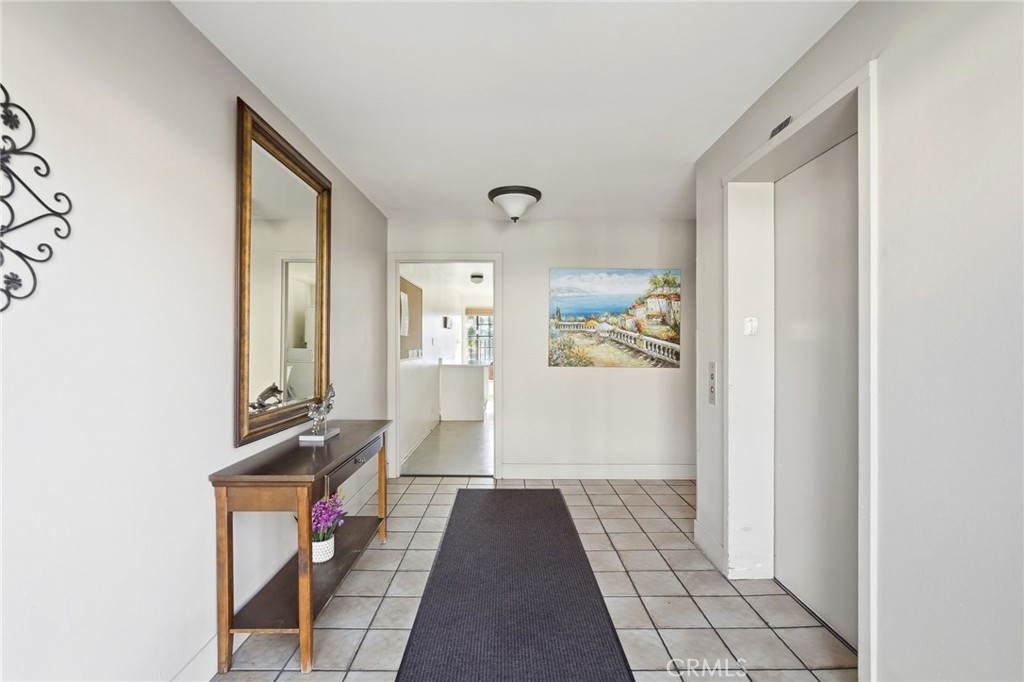11127 La Maida 9 Property Photo 46