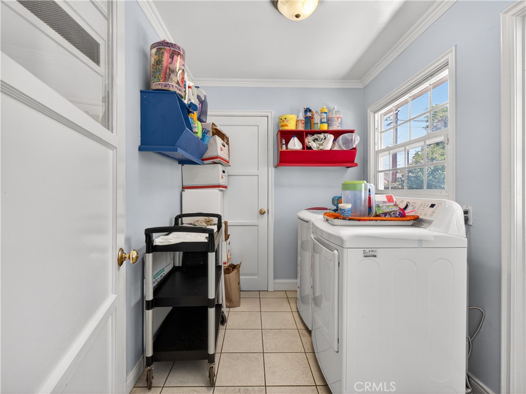 7556 Hesperia Avenue Property Photo 15