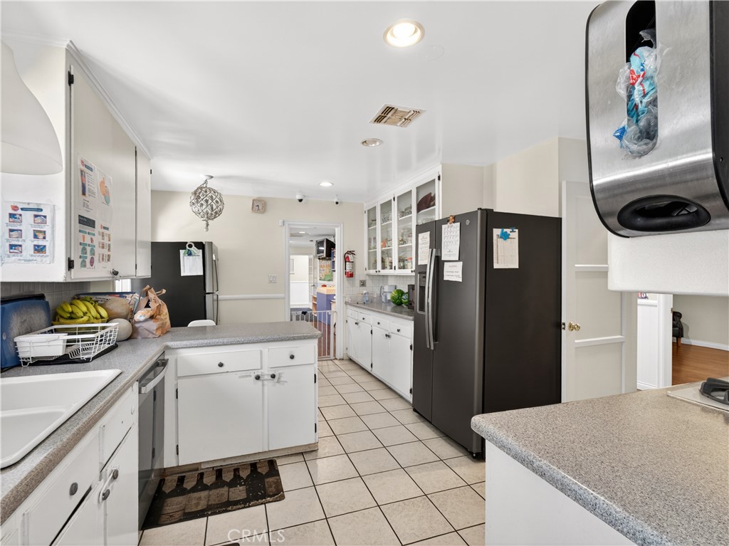 7556 Hesperia Avenue Property Photo 16