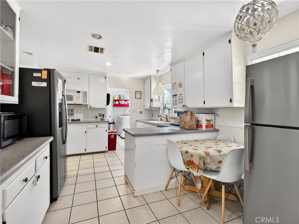 7556 Hesperia Avenue Property Photo 17