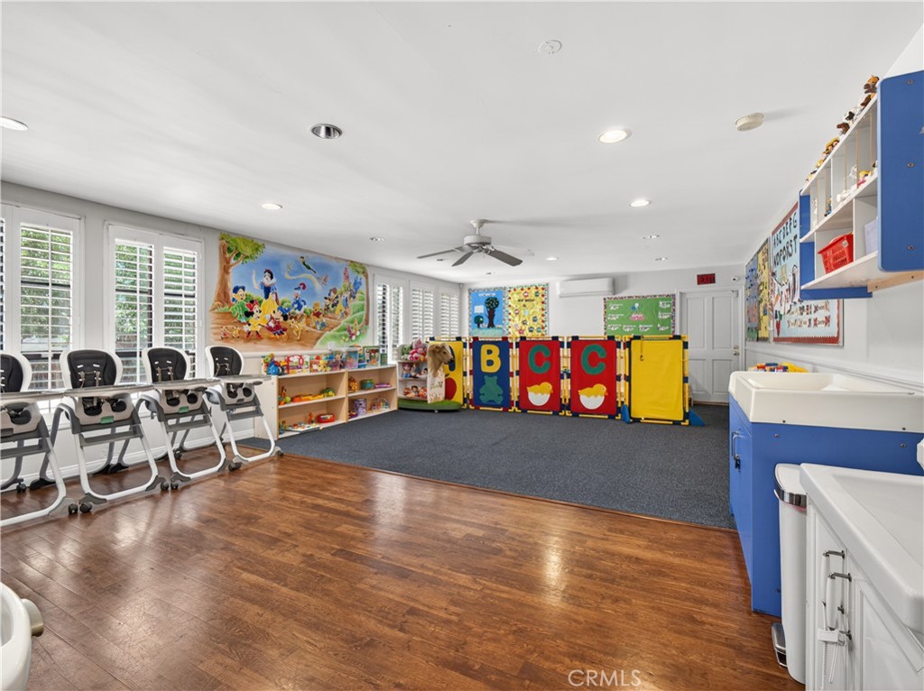 7556 Hesperia Avenue Property Photo 29