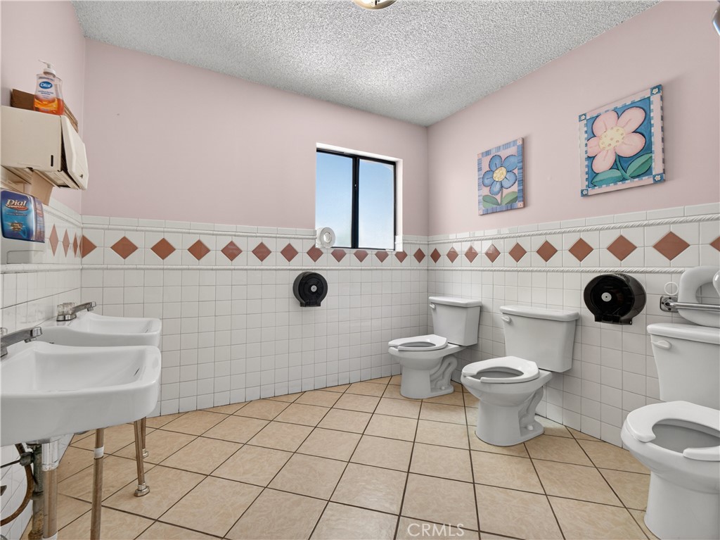 7556 Hesperia Avenue Property Photo 32