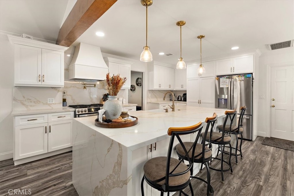 4248 Stone Property Photo 7