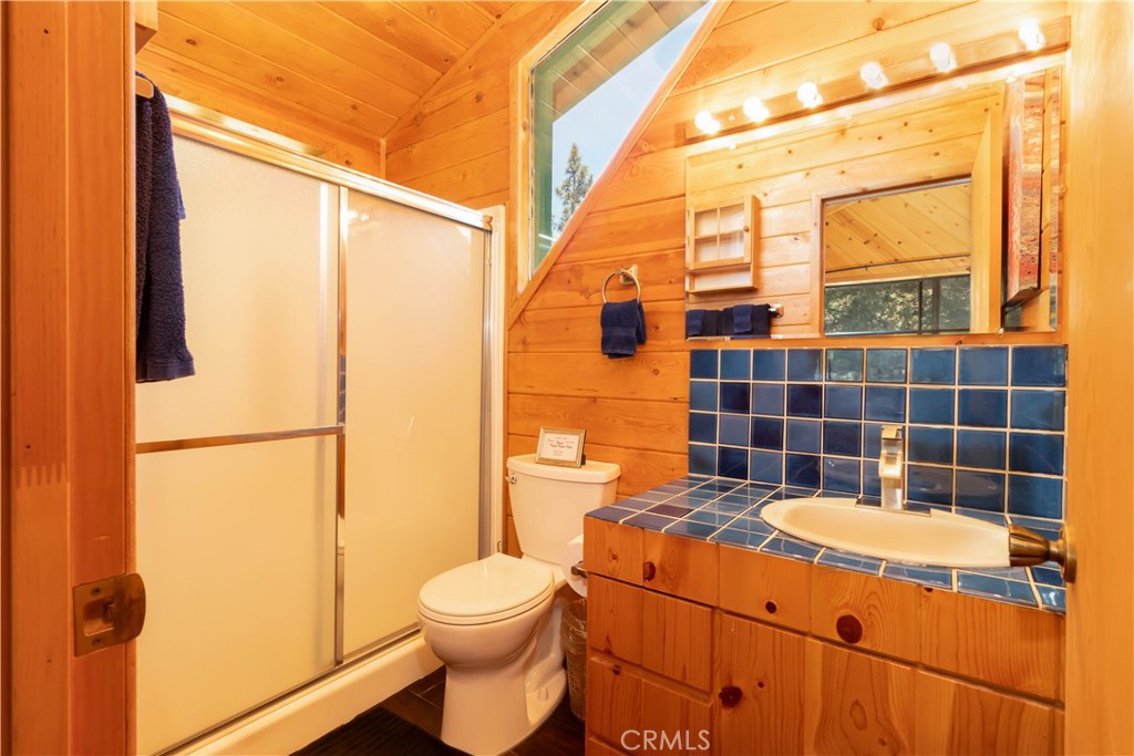 2121 Birchwood Property Photo 15