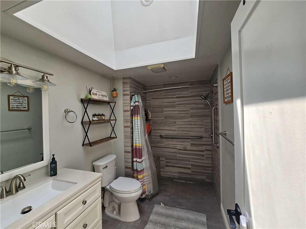 4722 Summit Property Photo 19