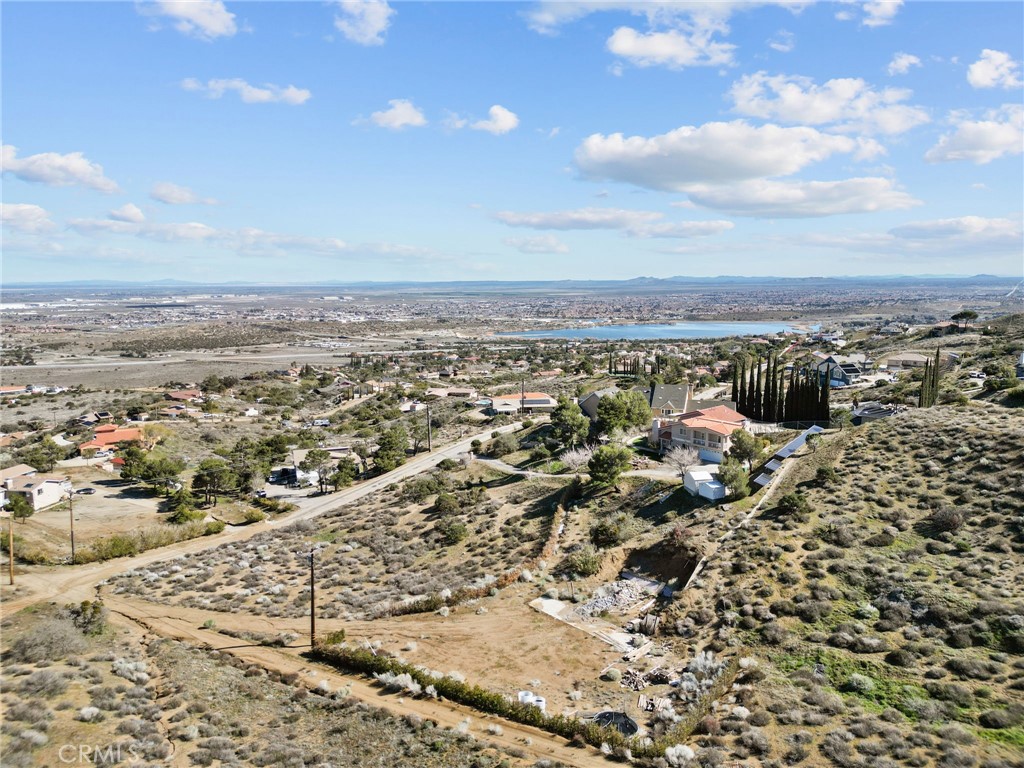 1138 Lakeview Property Photo 3