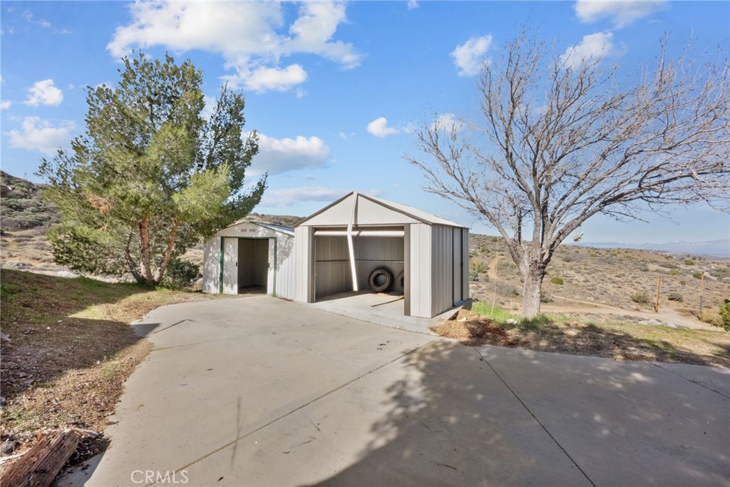 1138 Lakeview Property Photo 6