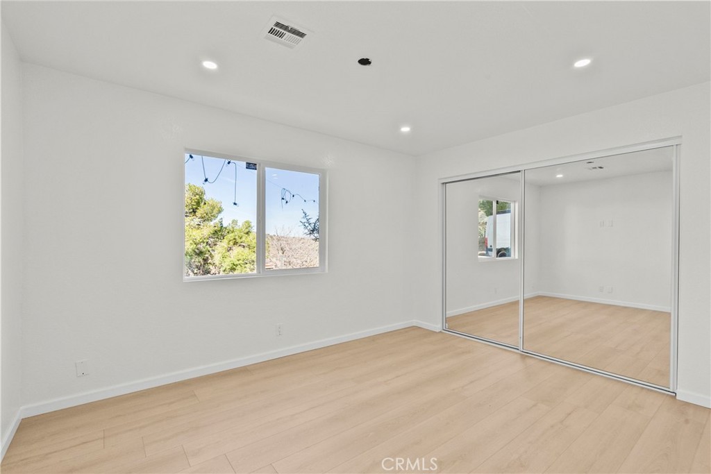 1138 Lakeview Property Photo 31