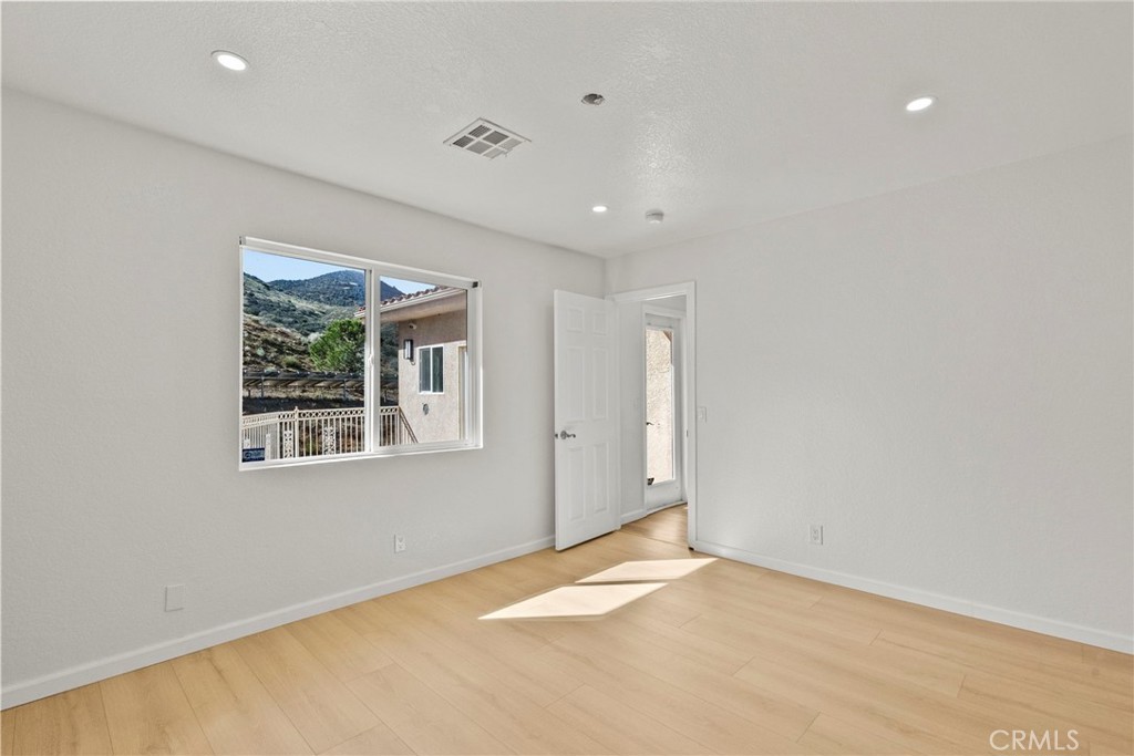 1138 Lakeview Property Photo 37