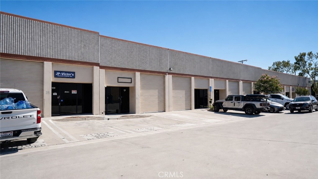 21352 Nordhoff Property Photo 7