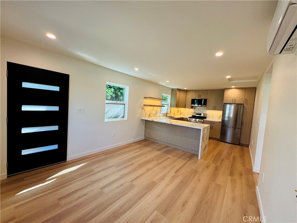 8513 Remmet Property Photo 8