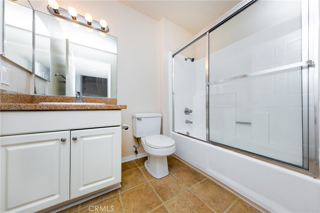 5510 Owensmouth Ave 204 Property Photo 10